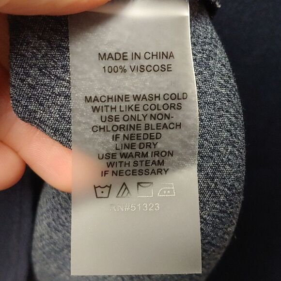 Vince Camuto Soho Pindot Flutter Sleeve Keyhole Blouse Sz 1X - Picture 10 of 11